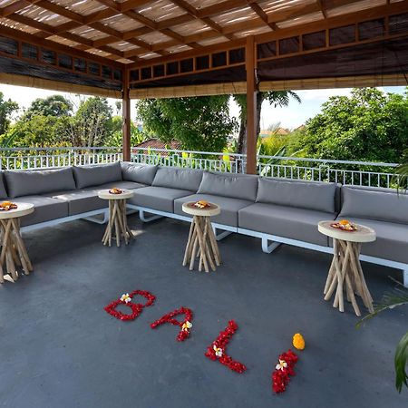 Villa Kelolyne เซมินยัค ภายนอก รูปภาพ